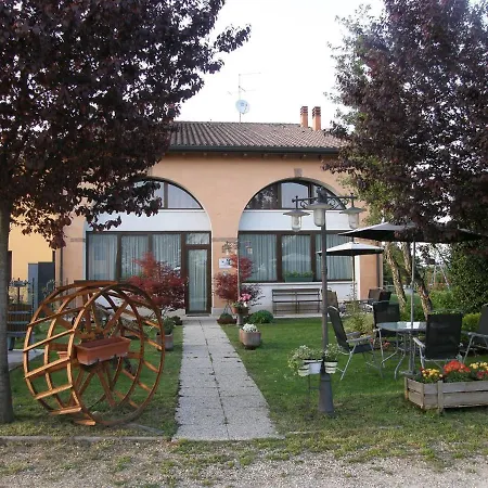 Alloggio per agriturismo Agriturismo Casa Maria Teresa *
